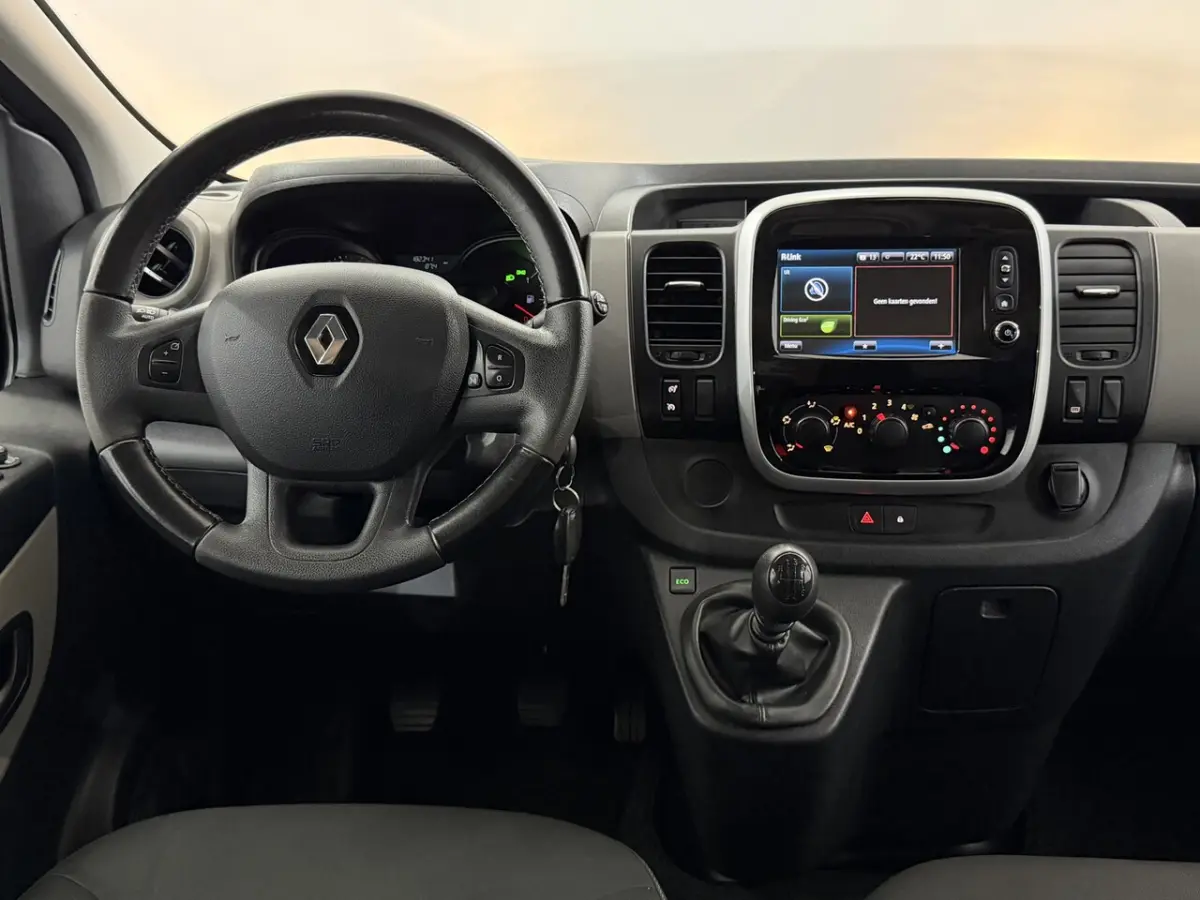 1.6 dCi T29 L2H1 Luxe Dubbel Cabine Camera, Navi, Airco, Cruise control, Radio, Mistlamp,
