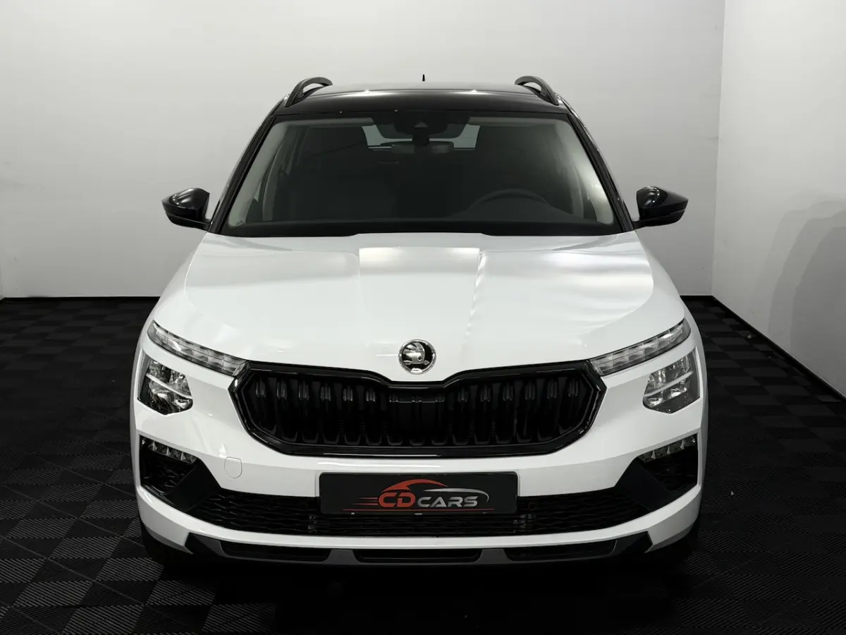 1.0 TSI Black Pack Camera, Apple carplay, Stoelverwarming, Airco, Keyless start, Virtual d