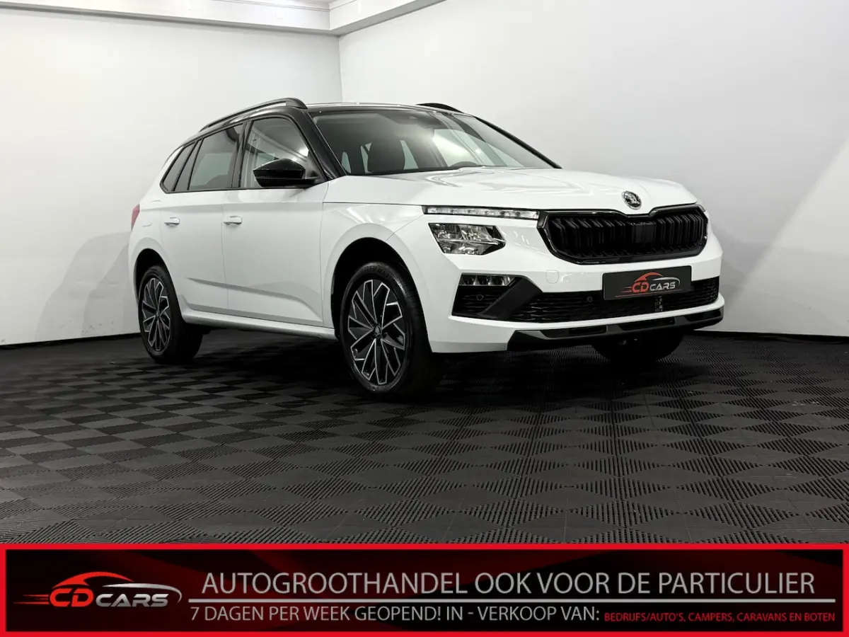 1.0 TSI Black Pack Camera, Apple carplay, Stoelverwarming, Airco, Keyless start, Virtual d