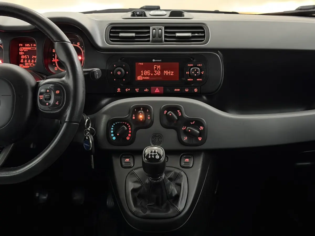 0.9 TwinAir Lounge Airco, Radio, Eco mode, Mistlamp