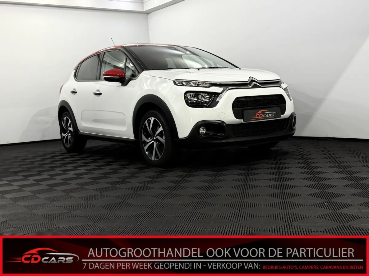 1.2 PureTech Feel Camera, Navi, Keyless start, Cruise control, Apple carplay, Lichtmetalen