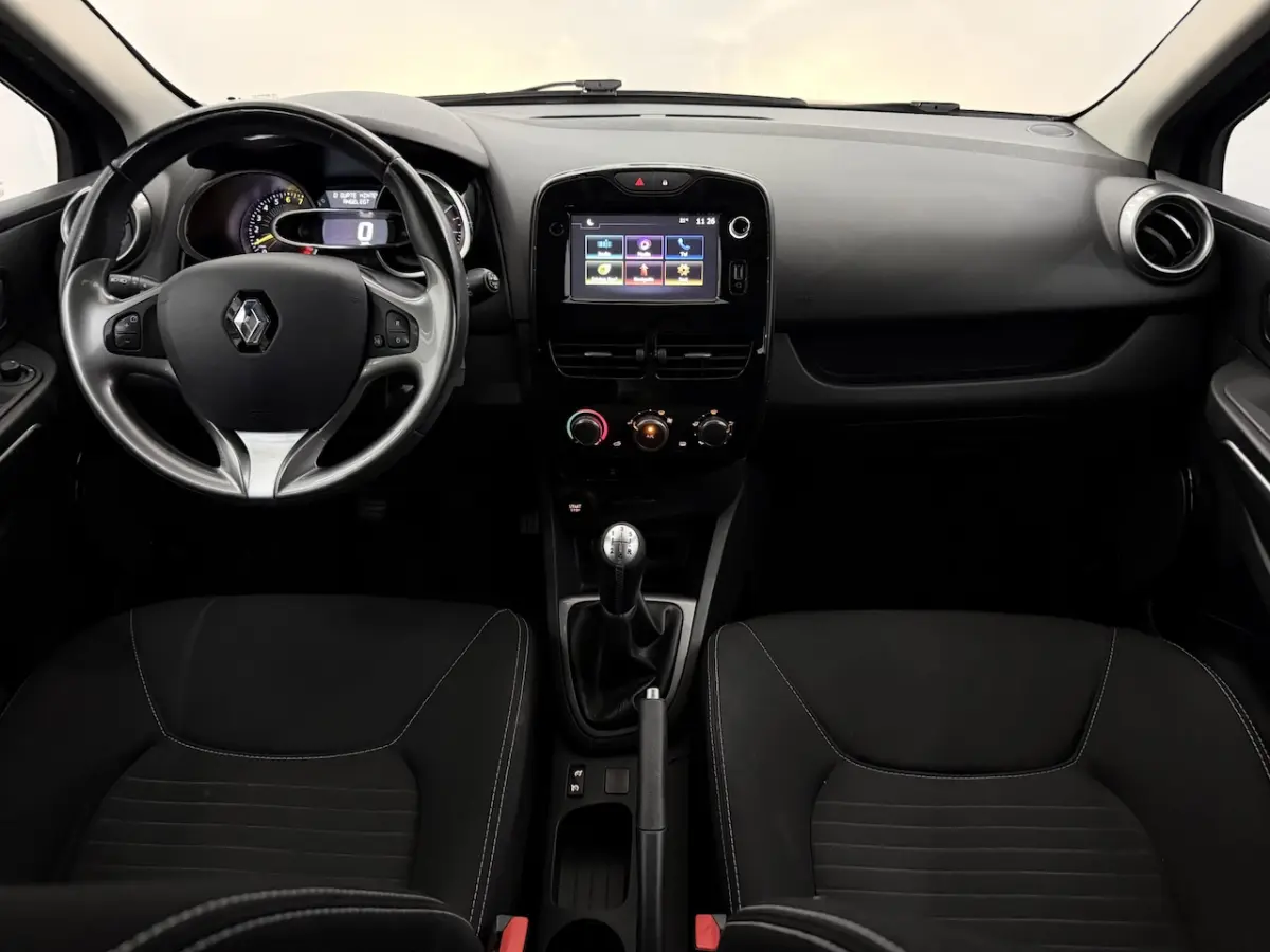 1.2 Night & Day Navi, Cruise control, Keyless start, Radio, Mistlamp, Airco