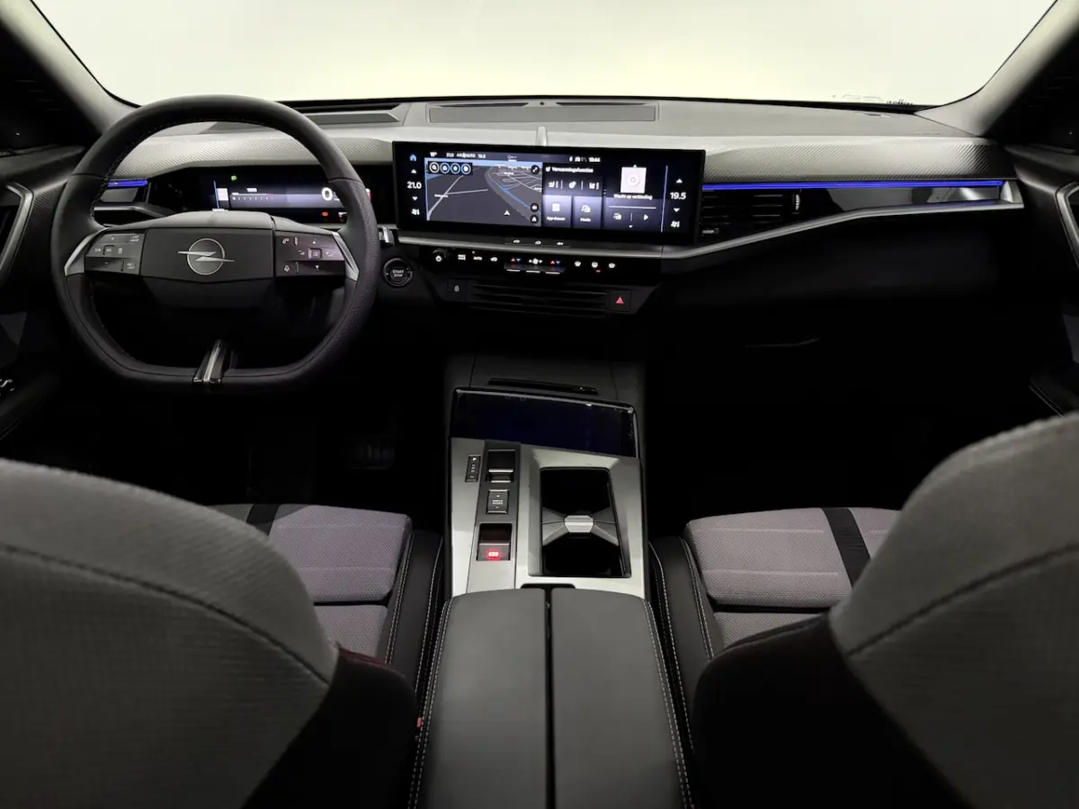 1.2 Turbo Hybrid GS-e 360 Camera, Head-up display, Navi, Winterpakket, Keyless start, Half