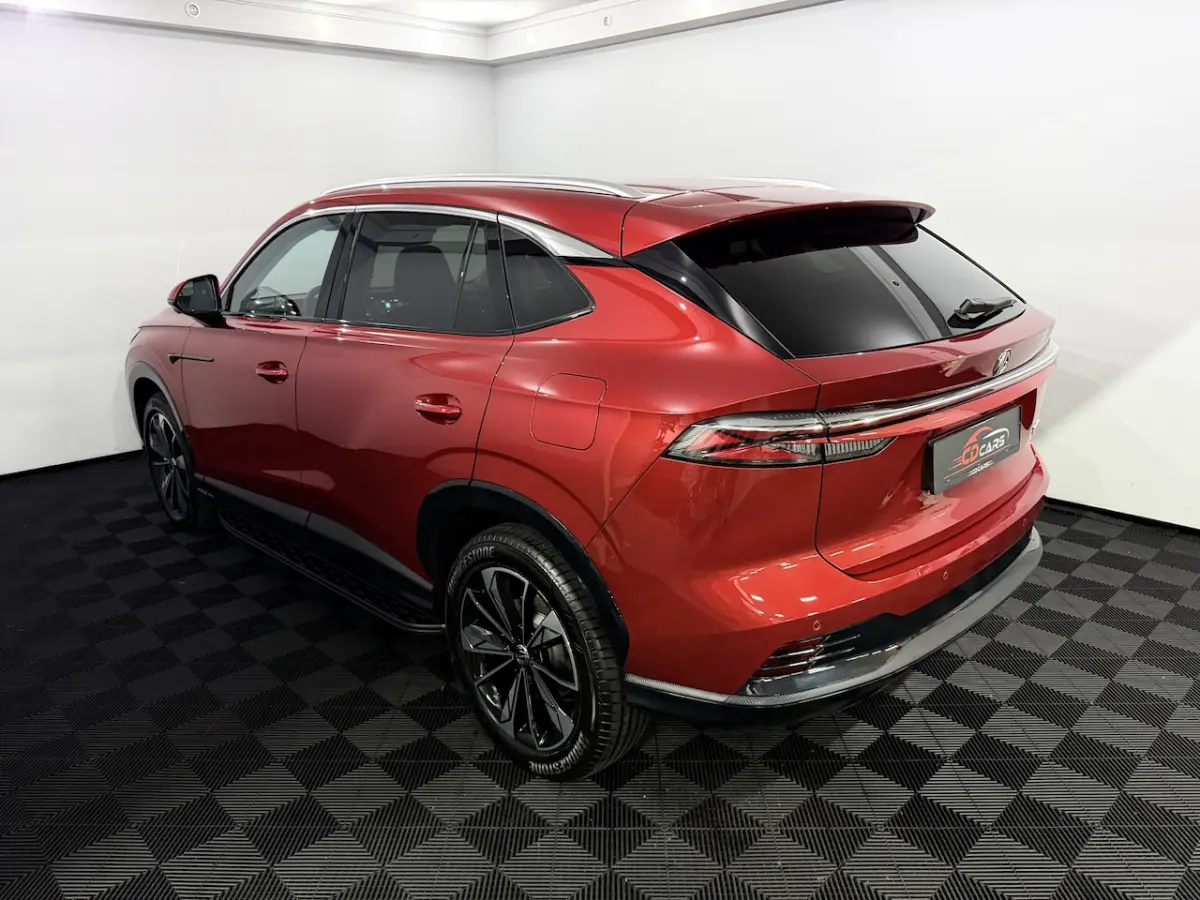 1.5 TGDI Comfort Plug-in Camera, Navi, Apple carplay, Verstelbare stoelen, Keyless start,