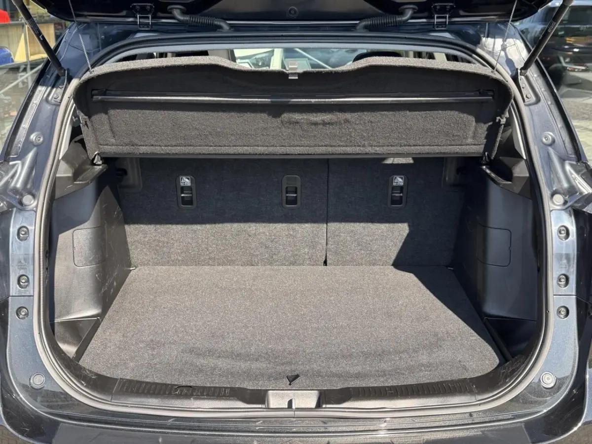 1.0 Boosterjet High Executive Automaat | Leder |