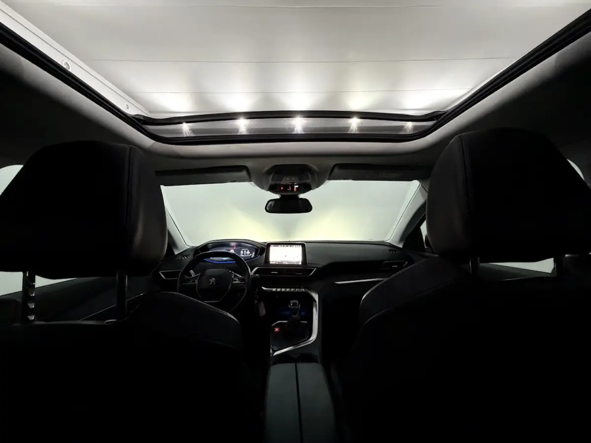 1.2 PureTech GT Line Panoramadak, Camera, Navi, Leder, Virtual desk, Cruise control, Stoel