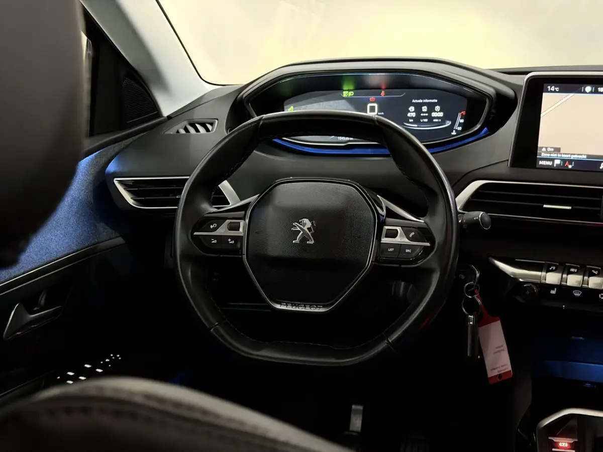 1.2 PureTech GT Line Panoramadak, Camera, Navi, Leder, Virtual desk, Cruise control, Stoel