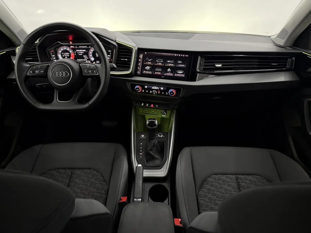 30 TFSI S-line 116PK Camera, Navi, Virtual desk, Keyless start, Cruise control, A start st