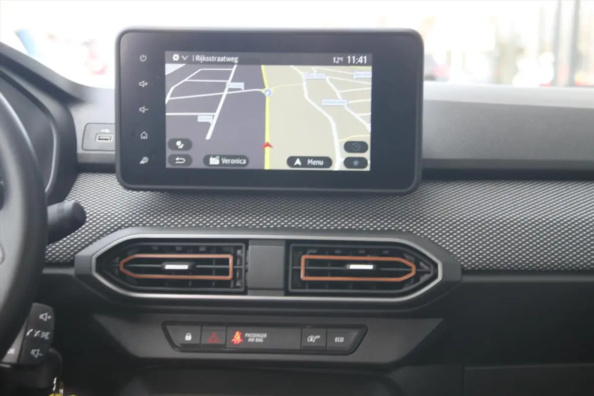 110PK-STEPWAY-EXPRESSION-19DKM-AIRCO-CRUISE-PDC-