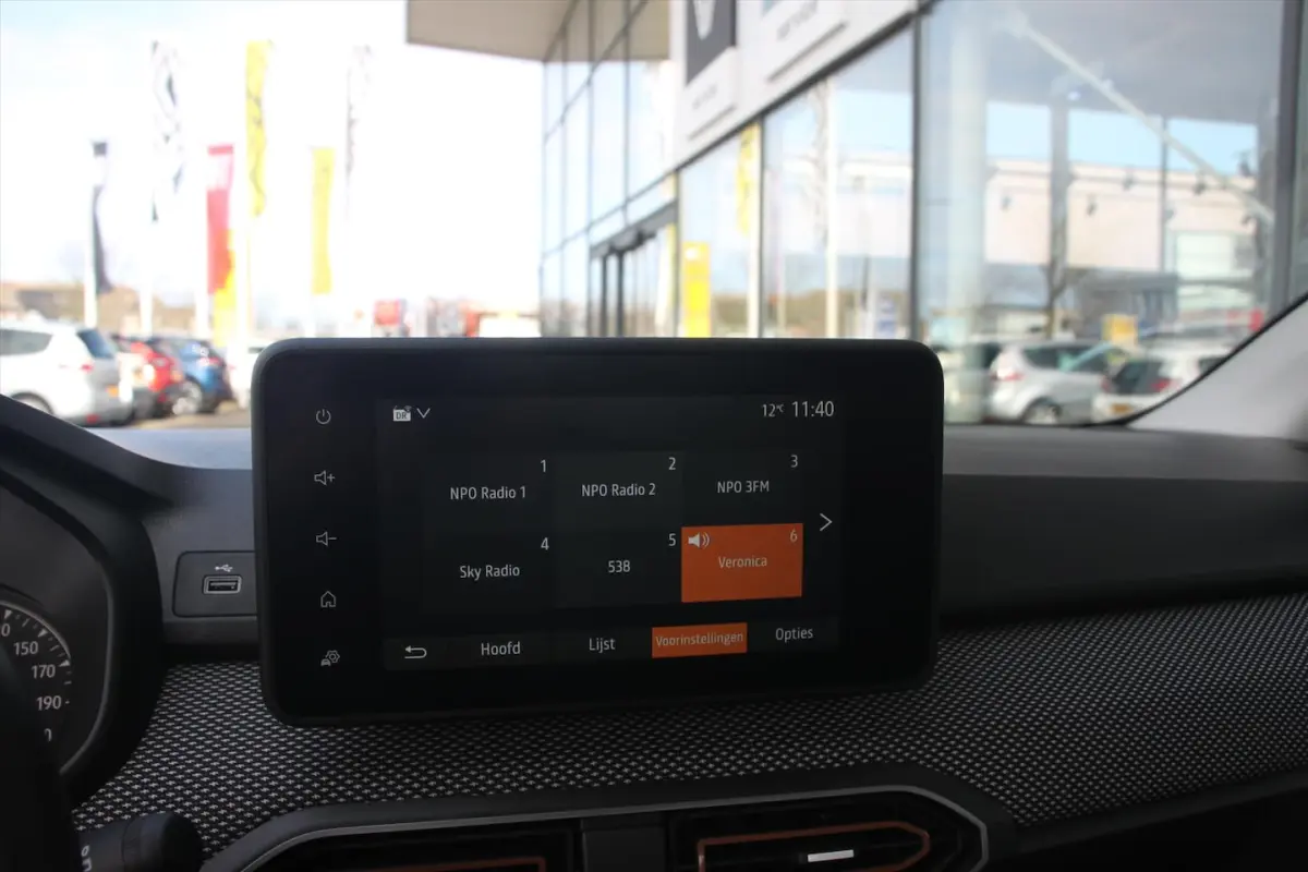 110PK-STEPWAY-EXPRESSION-19DKM-AIRCO-CRUISE-PDC-