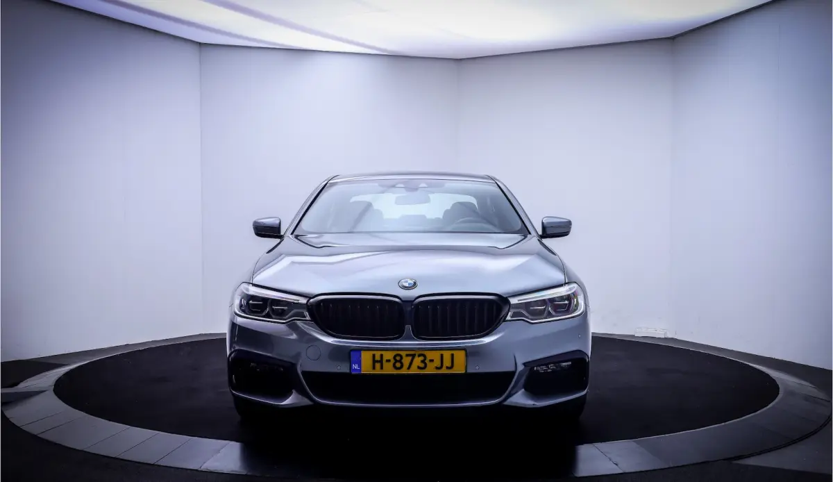 520iA M-SPORT High Executive Edition FULL LED | HARMAN KARDON | STOELVERW+KOELING | LEDER