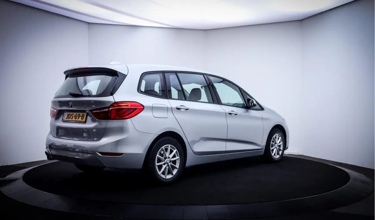 216i 7Pers.Executive Edition NAVI | DAB | BLUETOOTH | PDC V+A | LMV