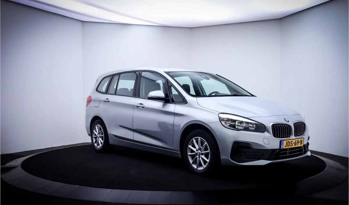 216i 7Pers.Executive Edition NAVI | DAB | BLUETOOTH | PDC V+A | LMV