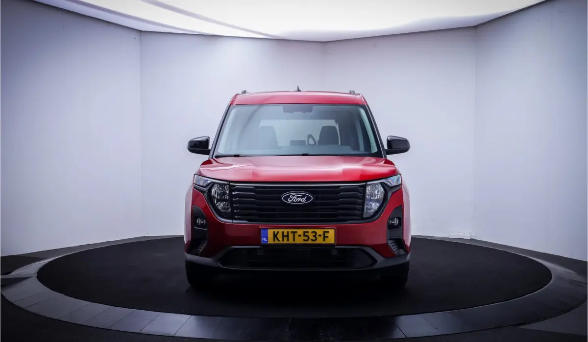 1.0 5Pers Titanium LED | CAMERA | CARPLAY | STUUR+STOELVERW | CLIMA | CRUISE | TREKHAAK |