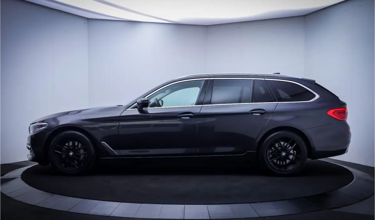530iA LUXURY Innovation NAPPA | COMF. ZETELS | HARMANKARDON |STOELVERW. 4X | HUD | KEYLESS
