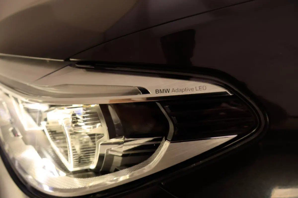 530iA LUXURY Innovation NAPPA | COMF. ZETELS | HARMANKARDON |STOELVERW. 4X | HUD | KEYLESS