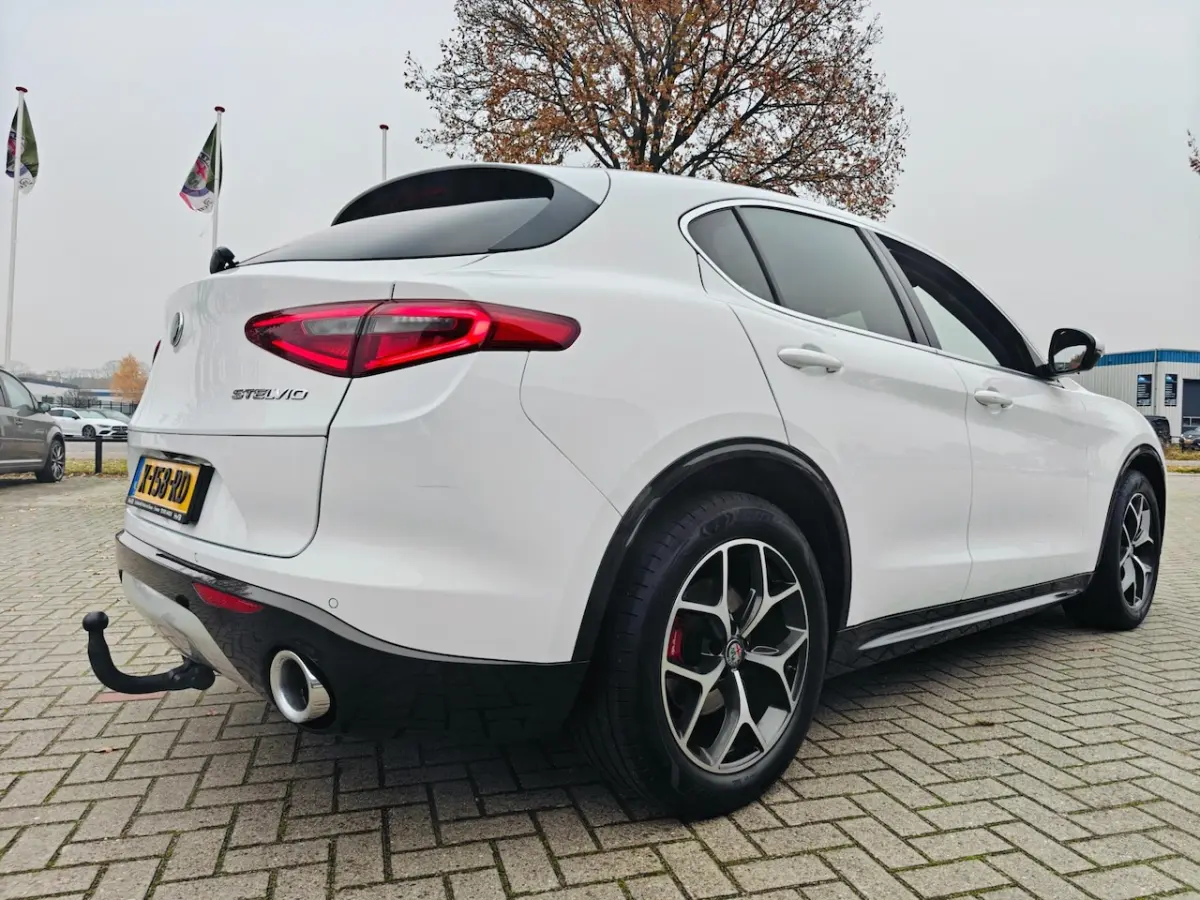 2.0 T AWD Super (280 PK) Facelift