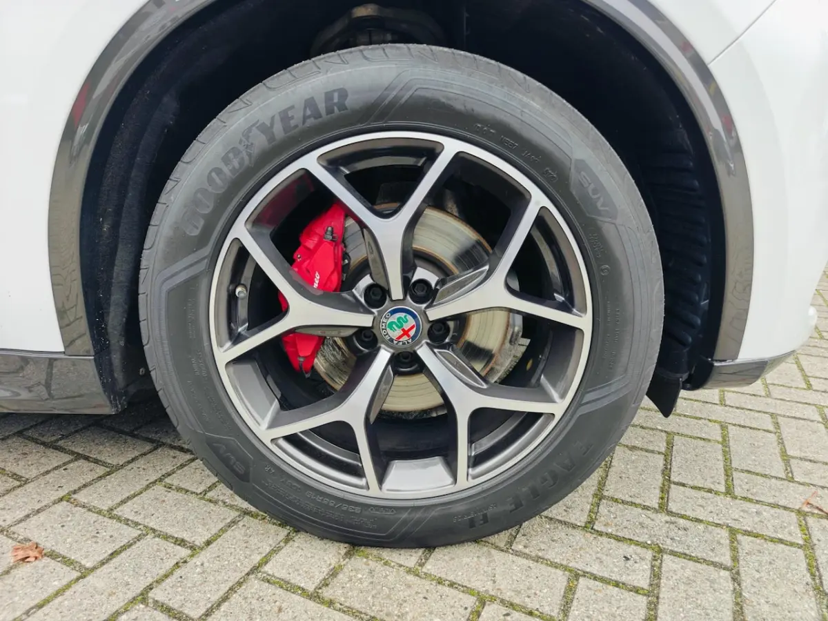 2.0 T AWD Super (280 PK) Facelift