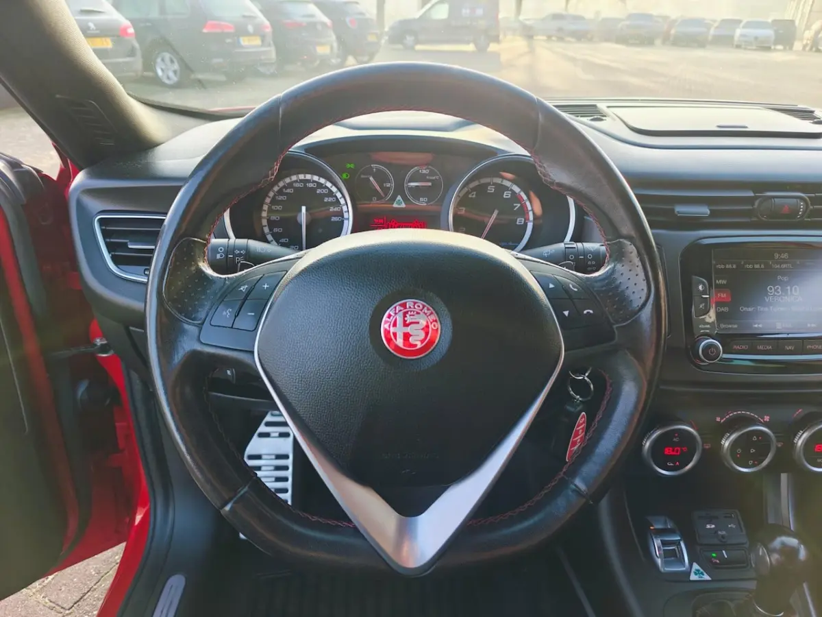 1.7 TBi Quadrifoglio Verde Rosso Competizione