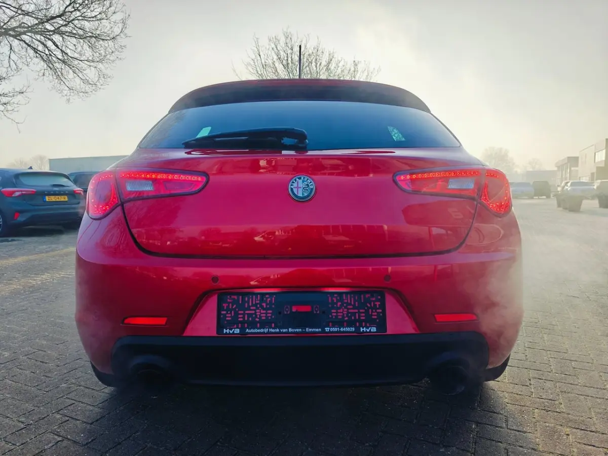 1.7 TBi Quadrifoglio Verde Rosso Competizione