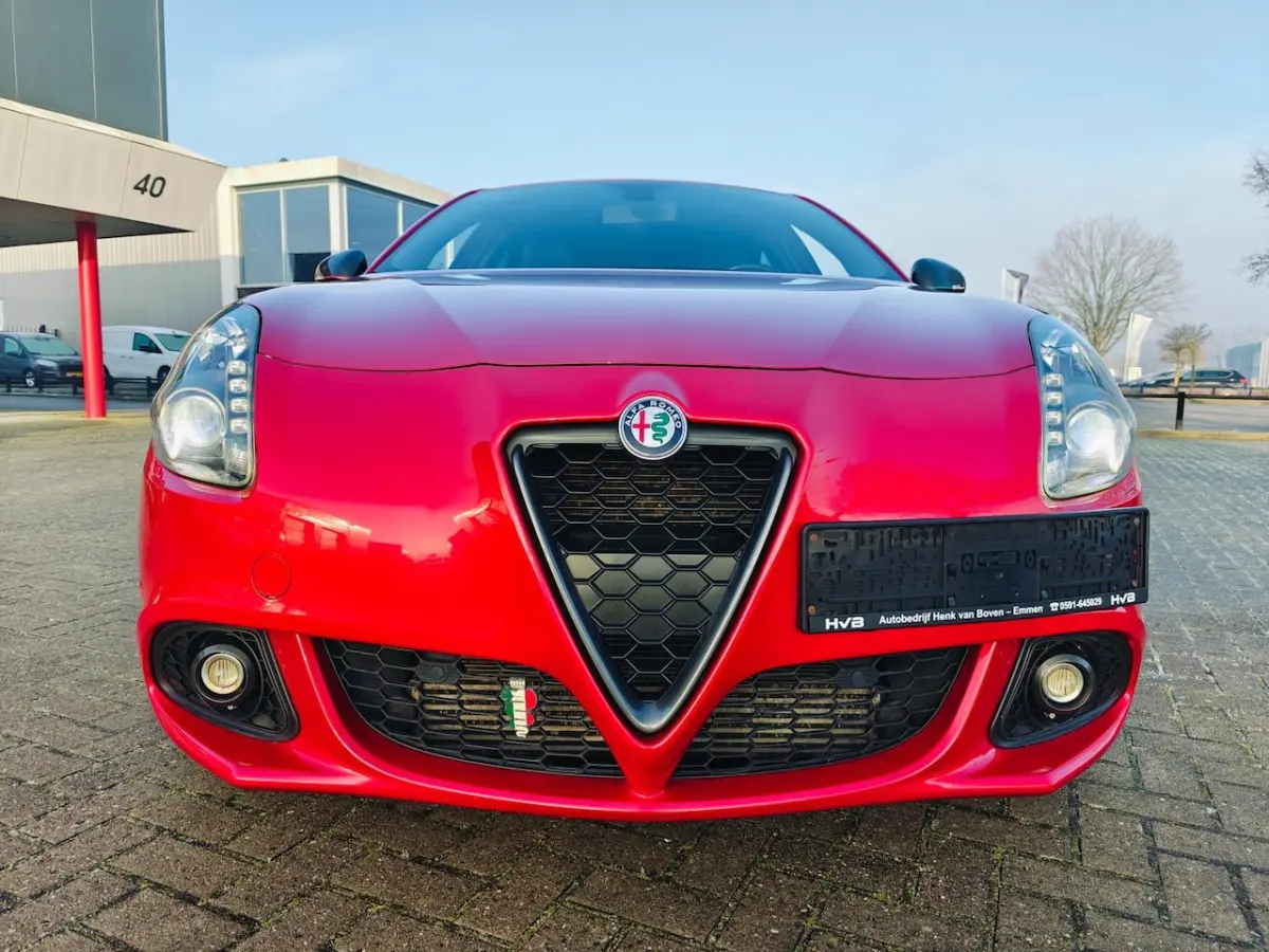 1.7 TBi Quadrifoglio Verde Rosso Competizione