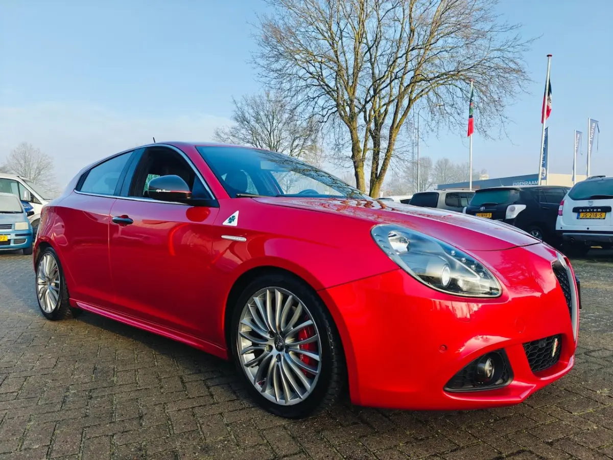 1.7 TBi Quadrifoglio Verde Rosso Competizione