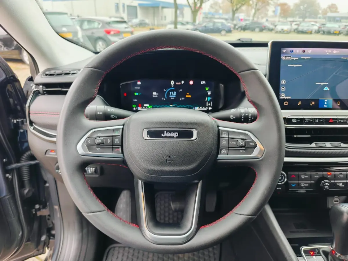 4xe 240 Plug-in Hybrid Electric Trailhawk