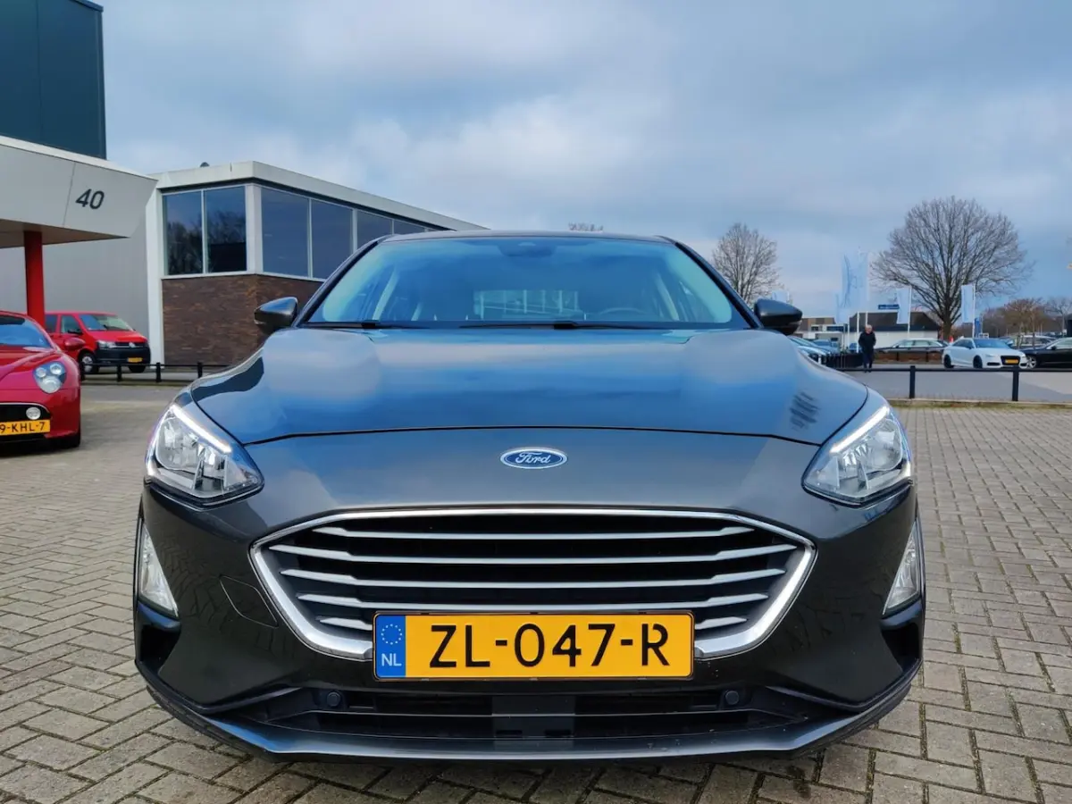 1.0 EcoBoost Trend Edition Business