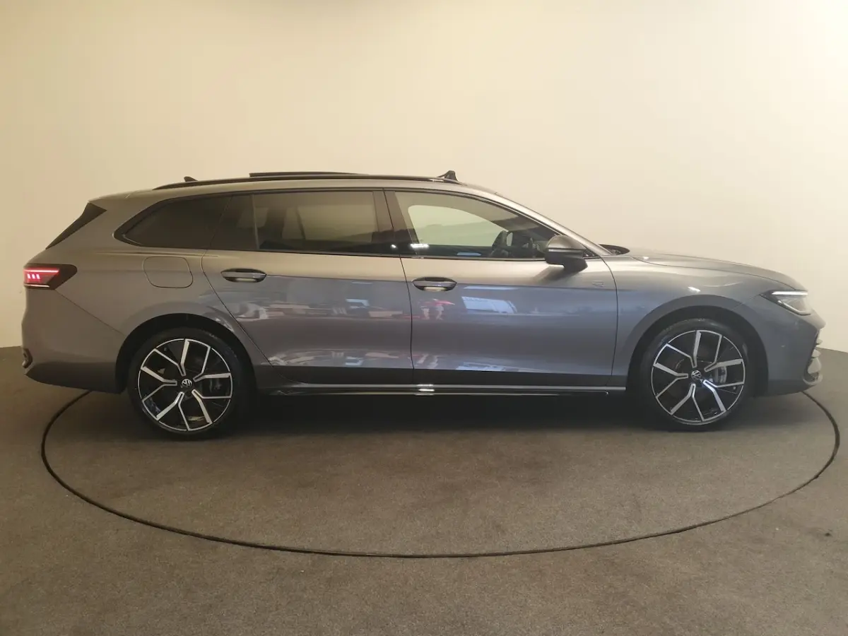 1.5 eHybrid 272pk DSG/AUT R-Line Wegklapbare trekhaak, Harman/Kardon, Leder, Pano