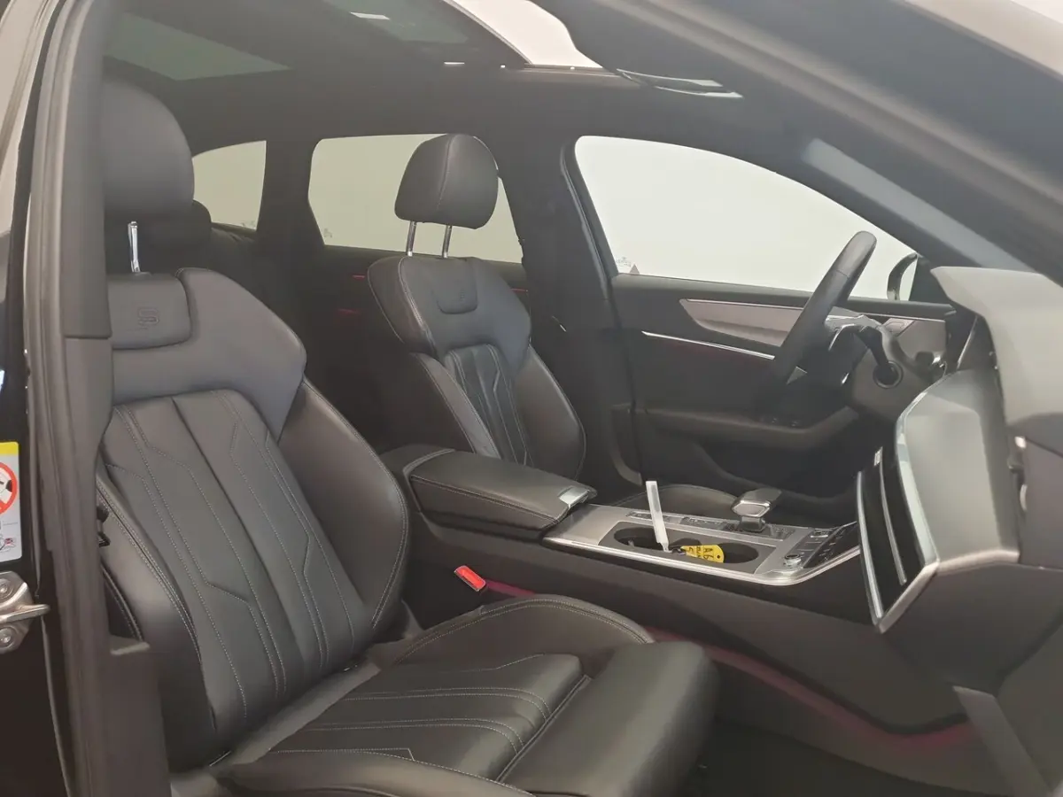 55 TFSI e quattro 368pk Pro Line S Competition Panoramadak, Keyless, Stoelverwarming