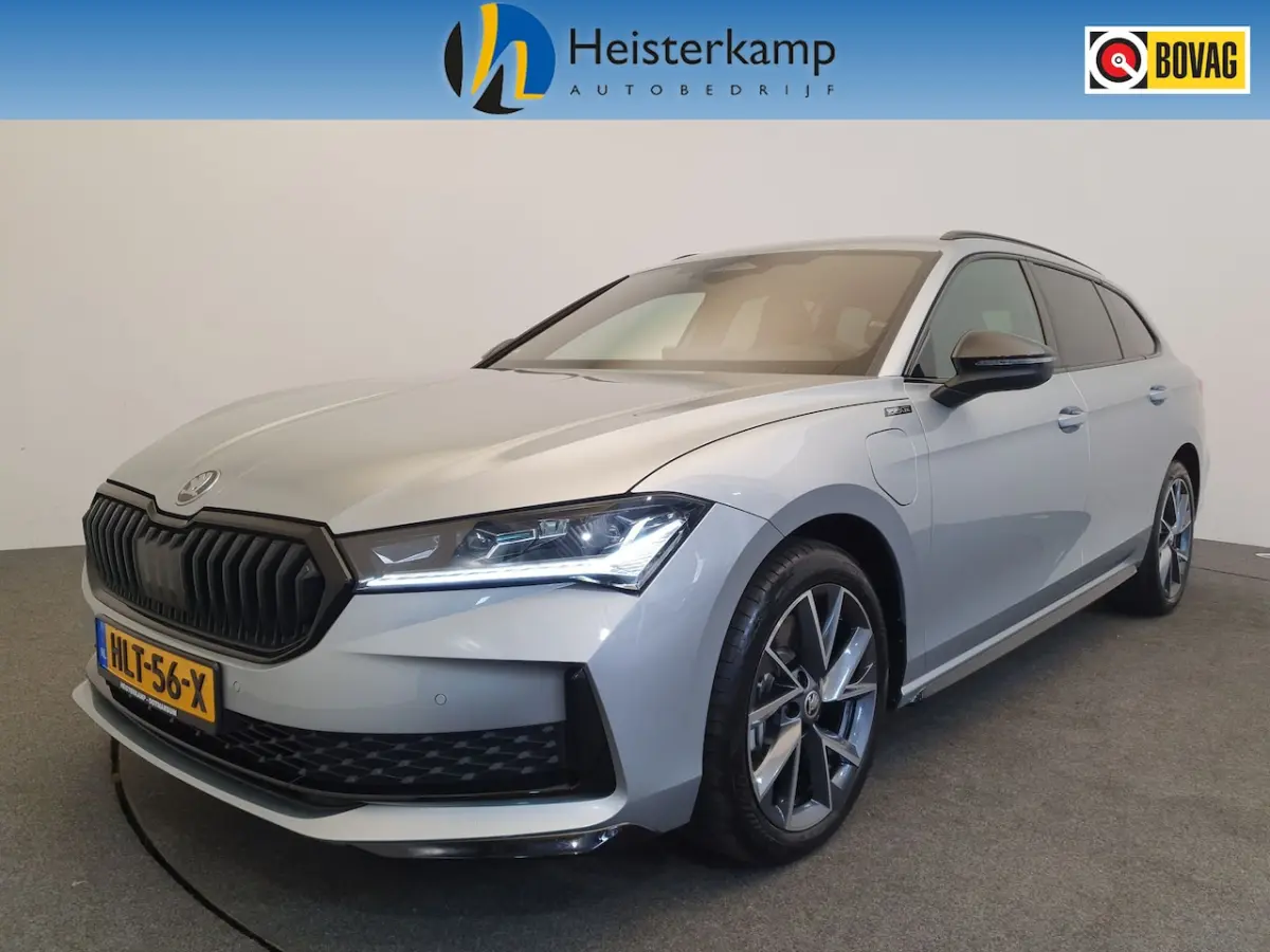 1.5 TSI 204pk DSG/AUT PHEV Sportline Wegklapbare Trekhaak, Camera, Winterpakket