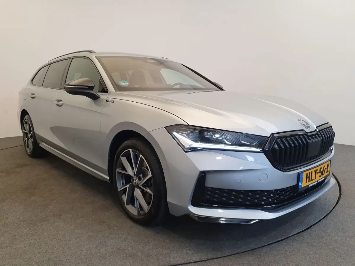 1.5 TSI 204pk DSG/AUT PHEV Sportline Wegklapbare Trekhaak, Camera, Winterpakket