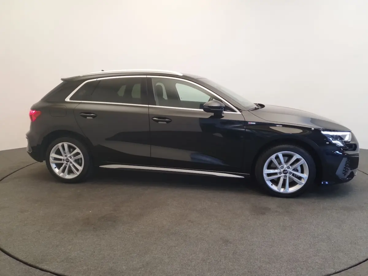 40 TFSI e 204pk S-Line Virtual cockpit, PDC, ACC