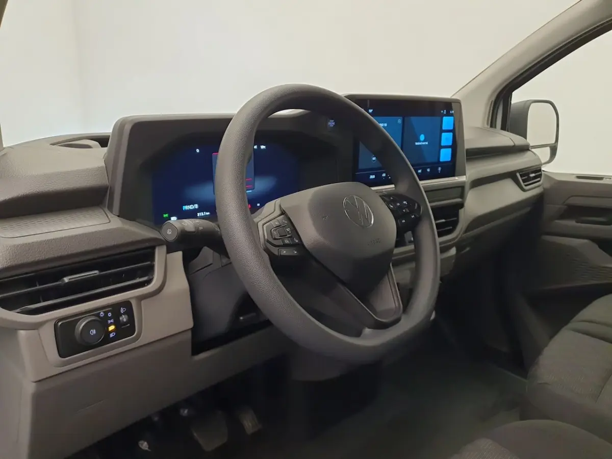 64 kWh Camera, App connect, Climatronic
