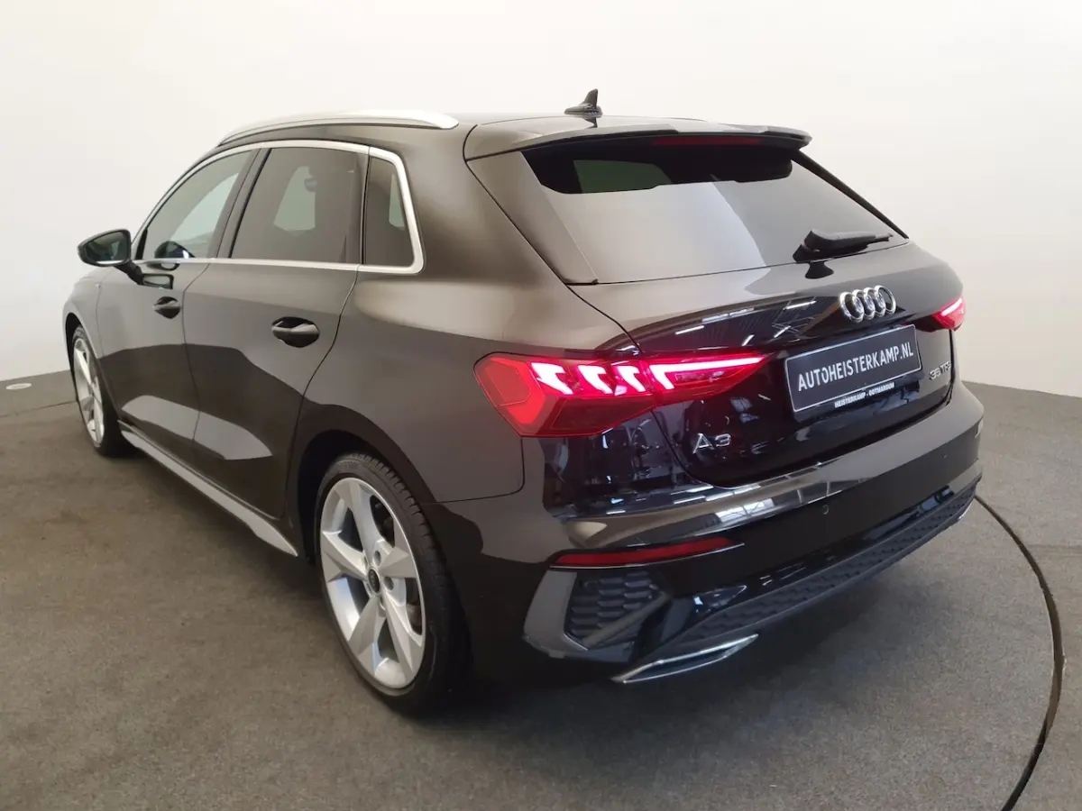 35 TFSI 150pk S-Line S-Tronic Virtual cockpit, Cruise control, App connect