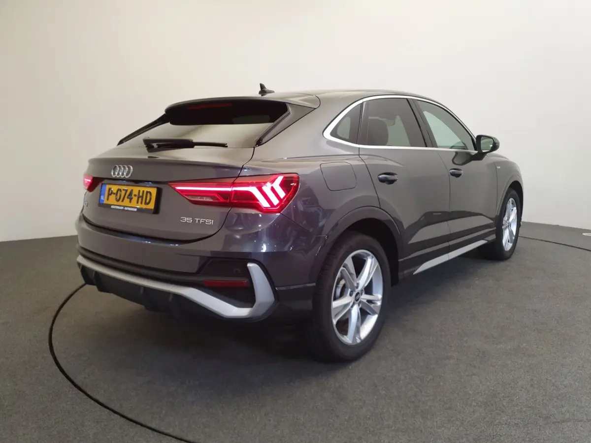 35 TFSI 150pk S-Tronic S-Line Half leder/alcantara, Wegklapbare trekhaak, Dodehoek sensore