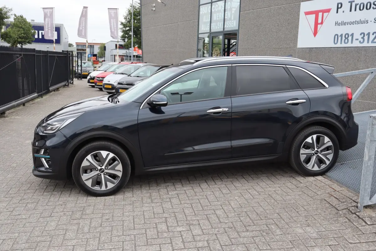 DynamicPlusLine 64 kWh Panoramadak/Stoelverwarming/stuurverwarming/Lane assist/Apple carpl