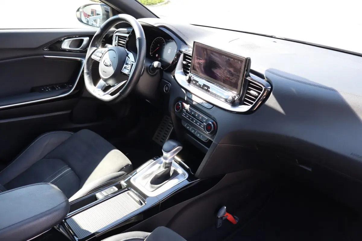 ProCeed 1.5 T-GDI GT-PlusLine Panoramadak Apple carplay/Stuurverwarming/Stoelverwarming vo