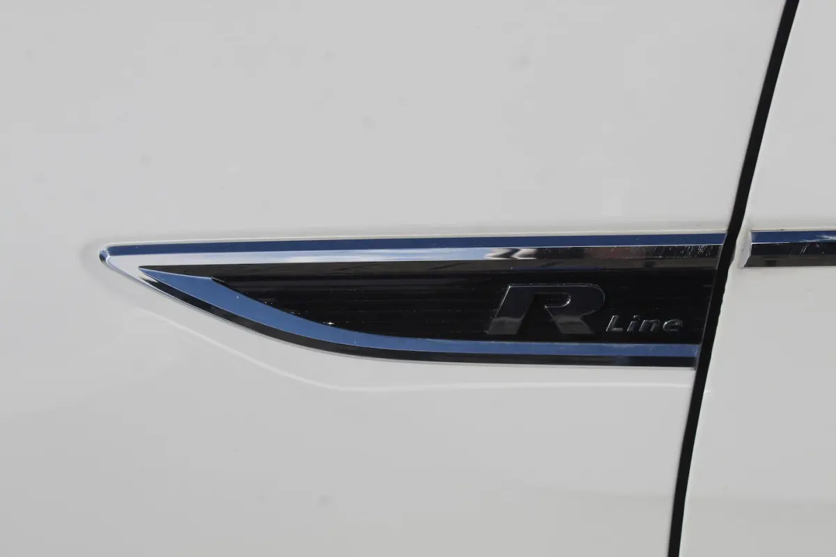 1.0 TSI R-Line Automaat/Navigatie/Apple carplay/Achteruitrijcamera/Virtueel dashboard/Adap