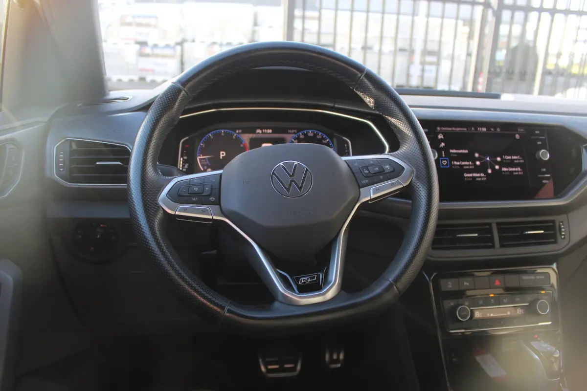 1.0 TSI R-Line Automaat/Navigatie/Apple carplay/Achteruitrijcamera/Virtueel dashboard/Adap
