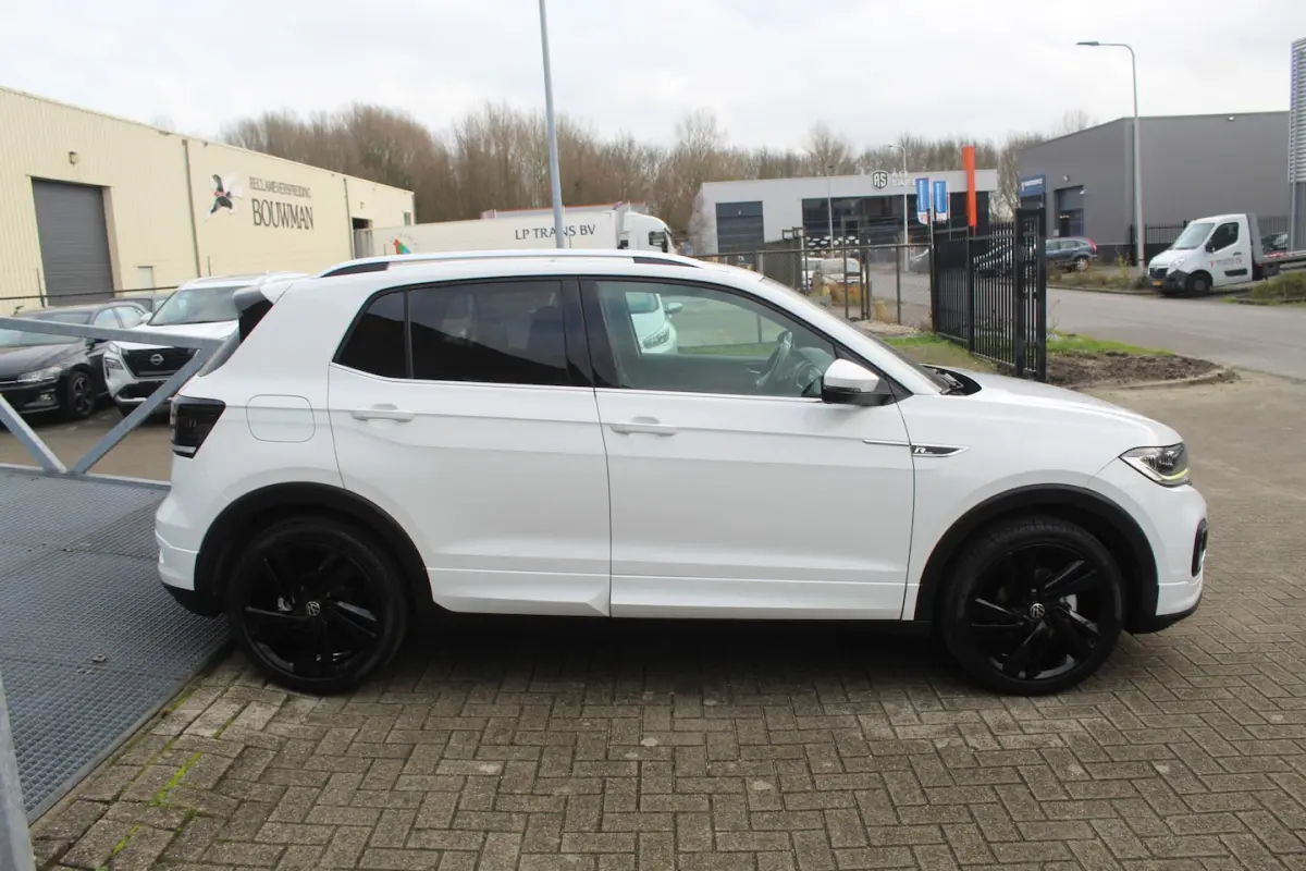 1.0 TSI R-Line Automaat/Navigatie/Apple carplay/Achteruitrijcamera/Virtueel dashboard/Adap