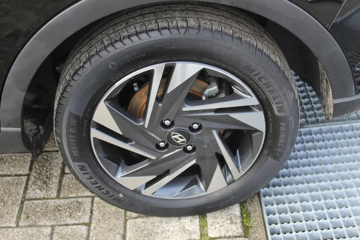 1.0 T-GDI Premium Bose audio/Navigatie/Achteruitrijcamera/Stoelverwarming/Stuurverwarming/