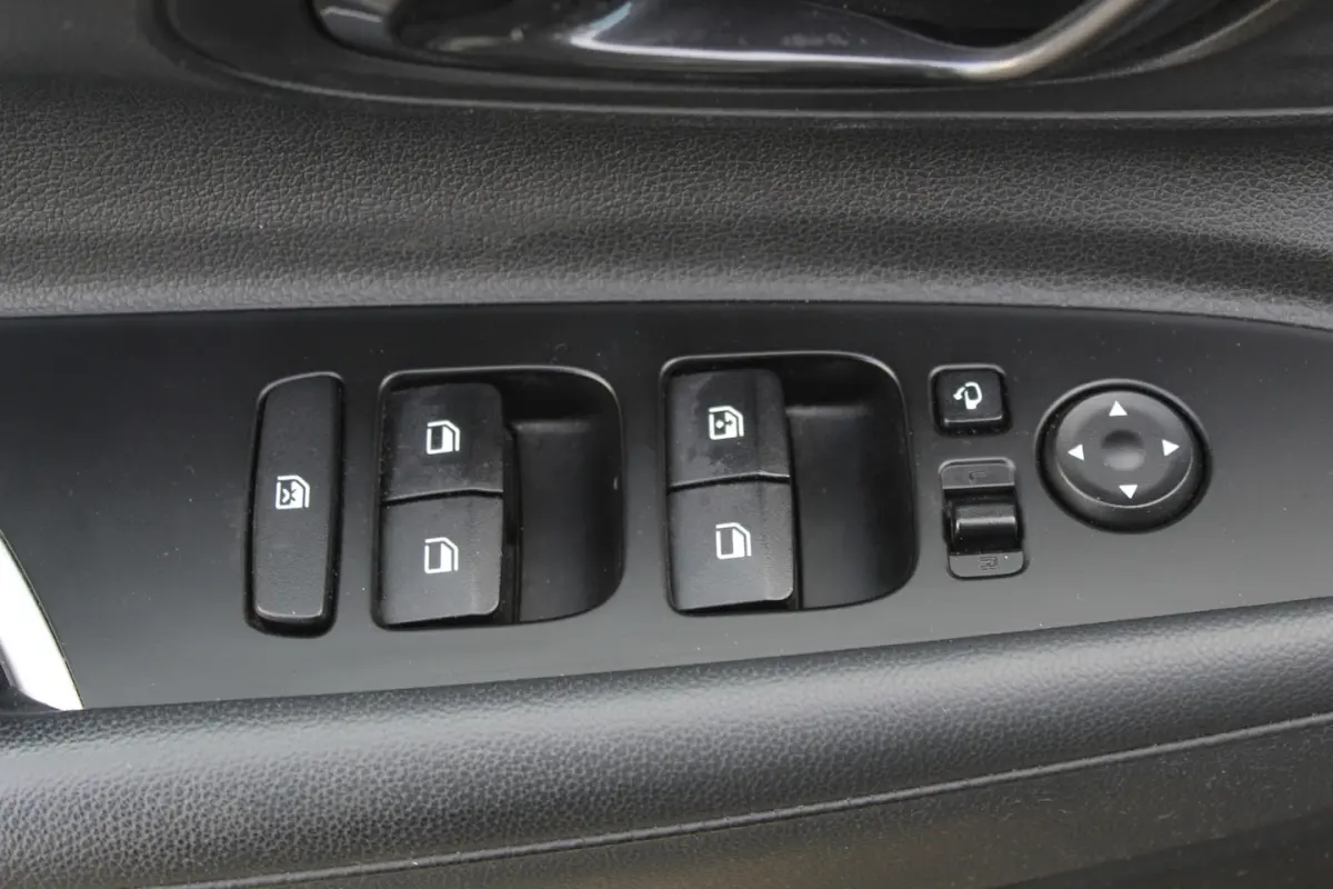 1.0 T-GDI Premium Bose audio/Navigatie/Achteruitrijcamera/Stoelverwarming/Stuurverwarming/