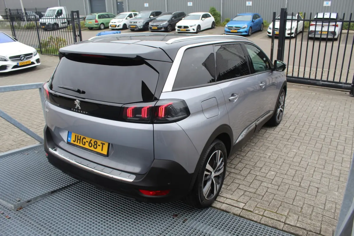 1.2 PureTech Active Pack Business 7 Zitplaatsen/Navigatie/Climate Control/Multifunctioneel