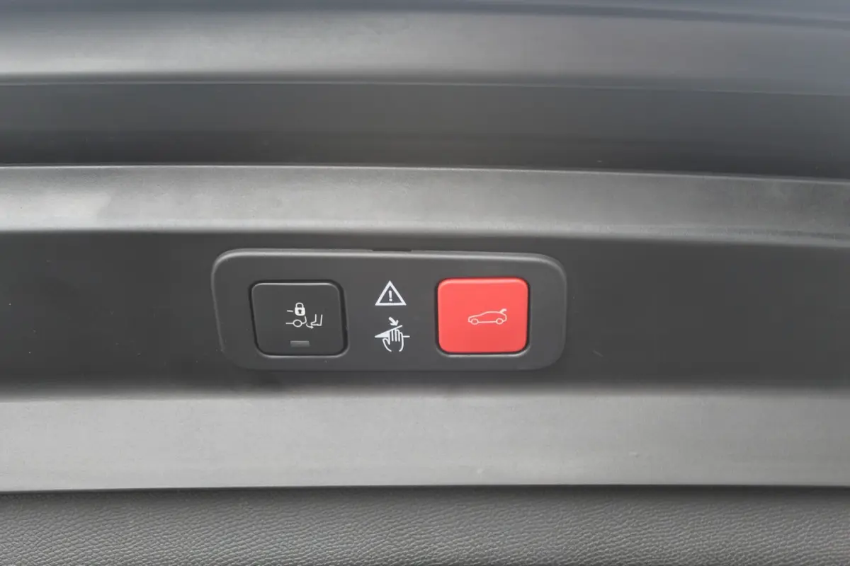 1.2 PureTech Active Pack Business 7 Zitplaatsen/Navigatie/Climate Control/Multifunctioneel