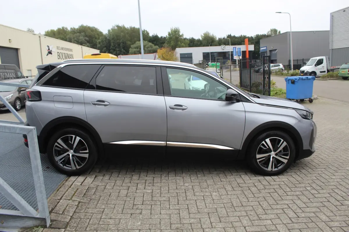 1.2 PureTech Active Pack Business 7 Zitplaatsen/Navigatie/Climate Control/Multifunctioneel