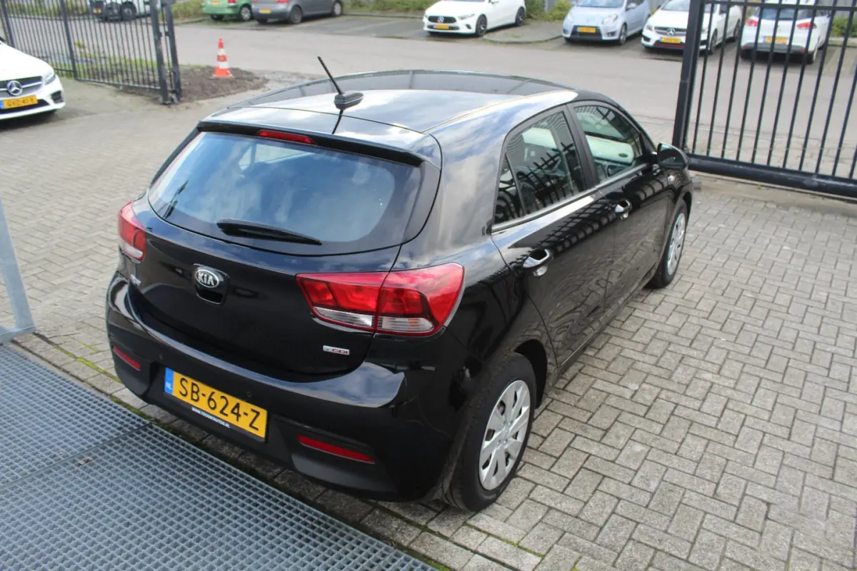 1.0 TGDI ComfortPlusLine Navigatie/Achteruitrijcamera/Airco/Led dagrijverlichting