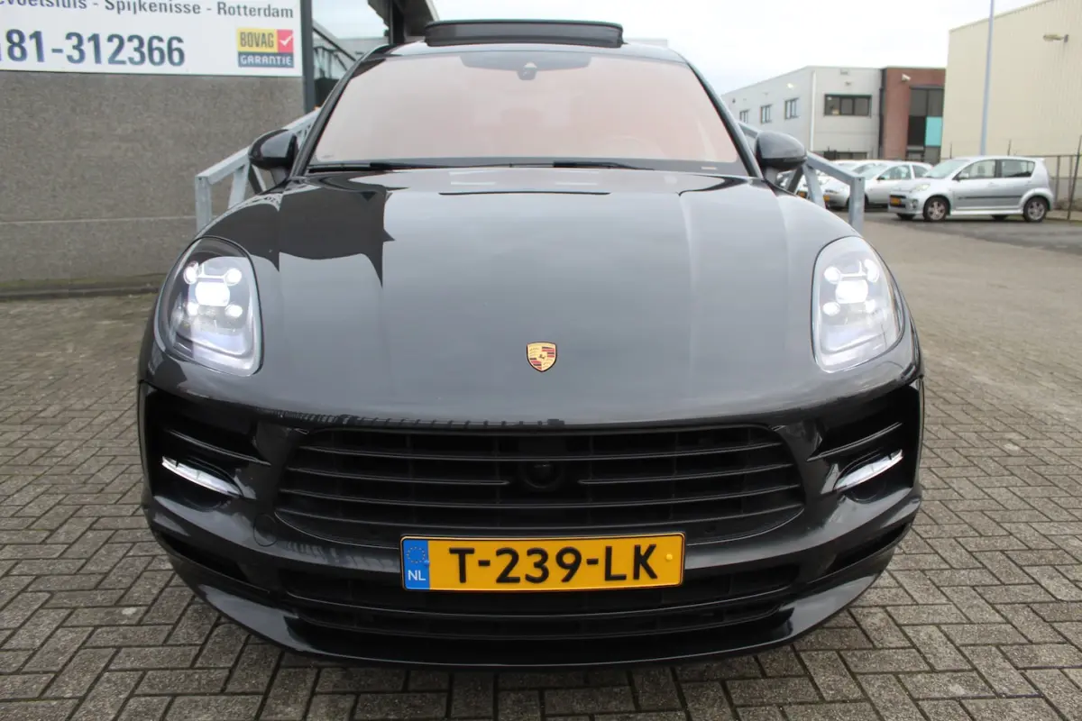 2.0 Panoramadak/Adaptive cruise control/Lederen bekleding/Elektr. verstelbare stoelen met