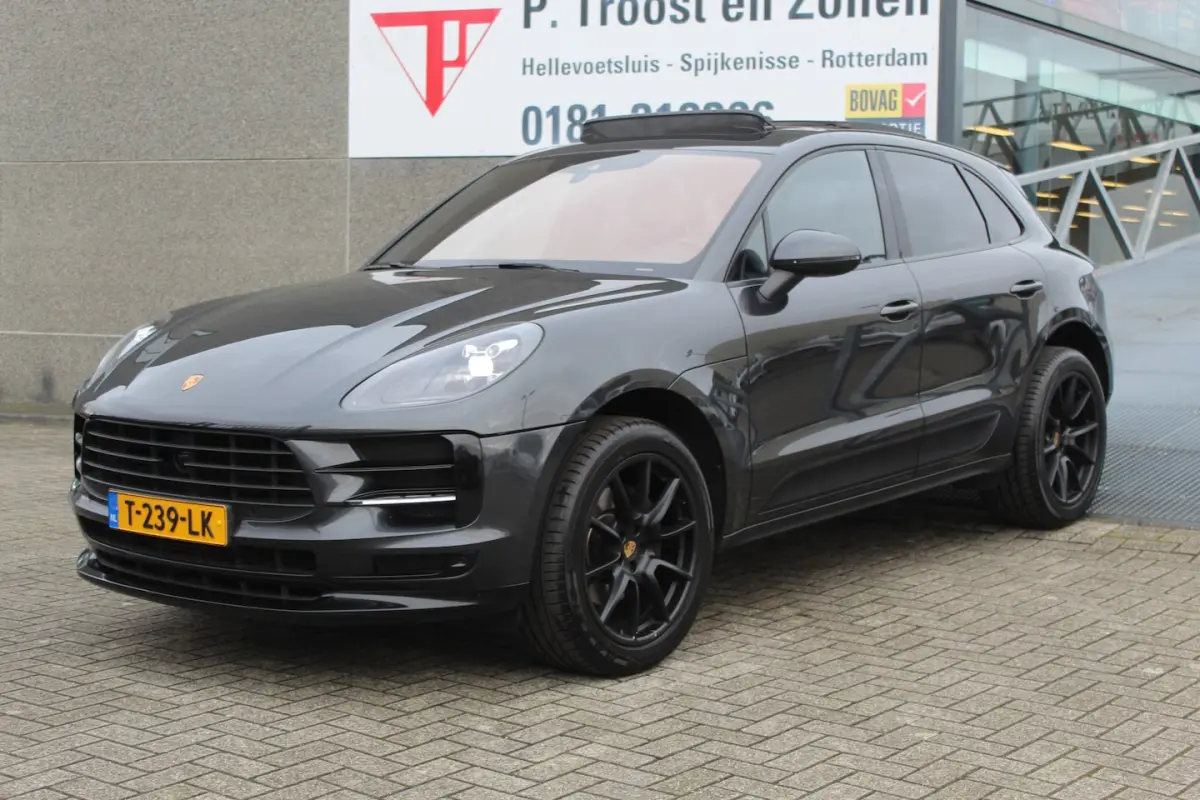 2.0 Panoramadak/Adaptive cruise control/Lederen bekleding/Elektr. verstelbare stoelen met