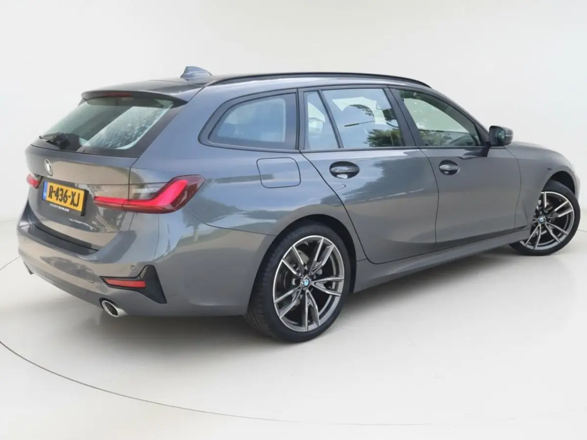 318i Business Edition Plus | Clima | Cruise | Multimedia/Navi | Stoel/-Stuurverwarming | L